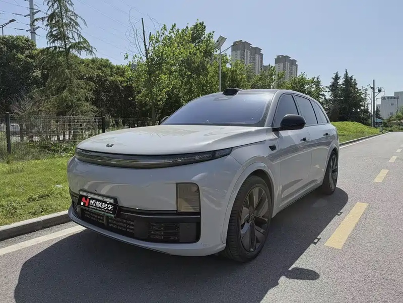 Li Auto L7
