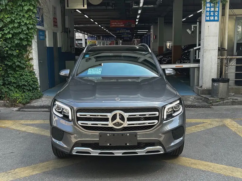Mercedes-Benz GLB-Class