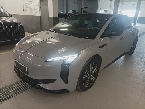 Hongqi EH7 2025