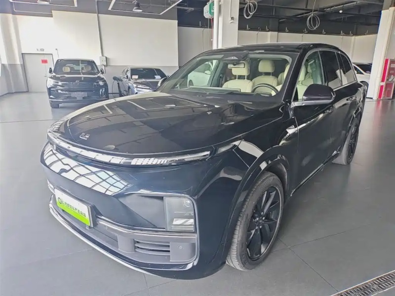 Li Auto L8