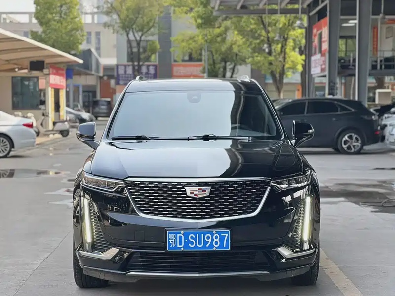 Cadillac XT6