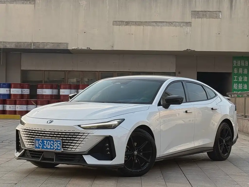 Changan UNI-V