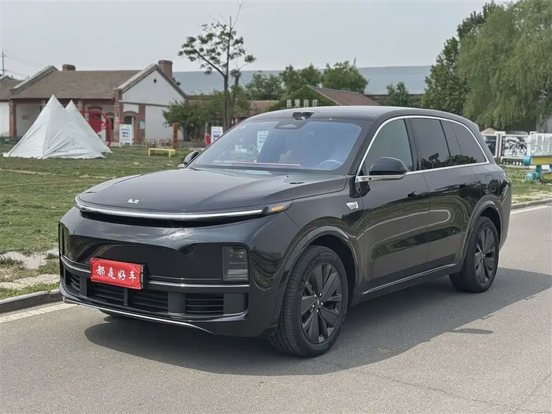 Li Auto L8