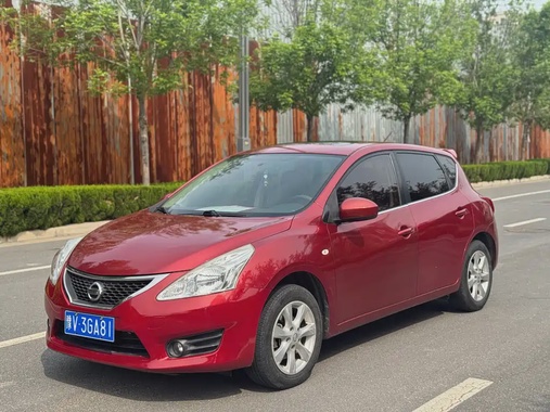Nissan Tiida 2014