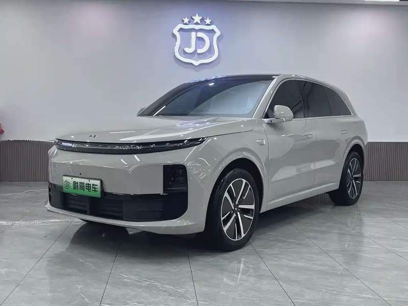 Li Auto L6