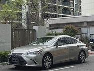 Lexus ES 2019