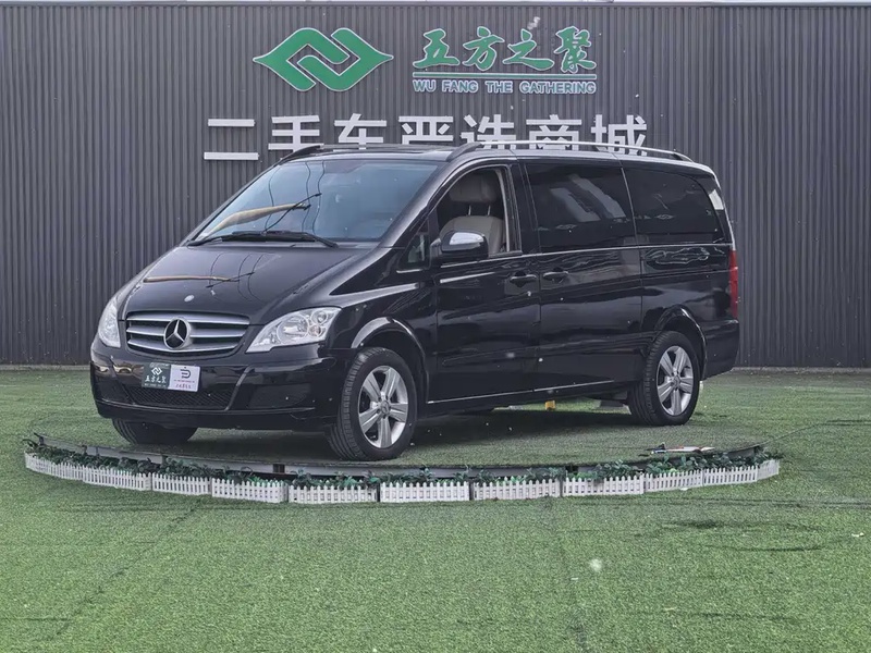 Mercedes-Benz Viano