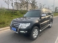 Mitsubishi Pajero 2016