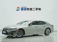 Lexus LS 2018