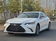 Lexus ES 2023