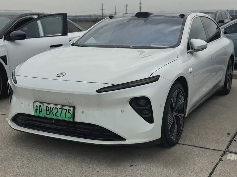 NIO ET7