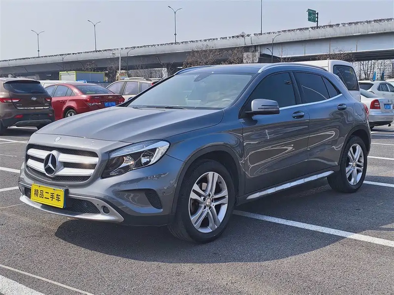 Mercedes-Benz GLA-Class