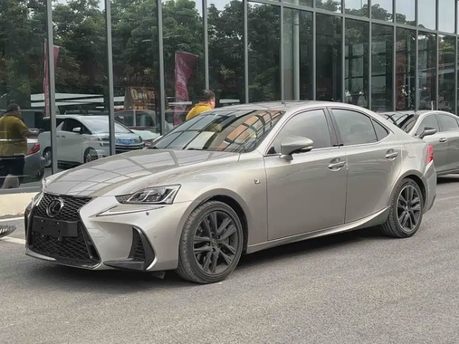 Lexus IS 2018