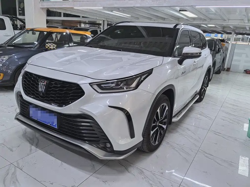 Toyota Crown Kluger 2023