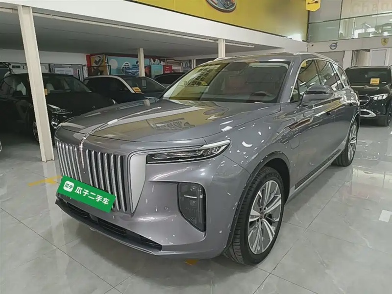 Hongqi E-HS9