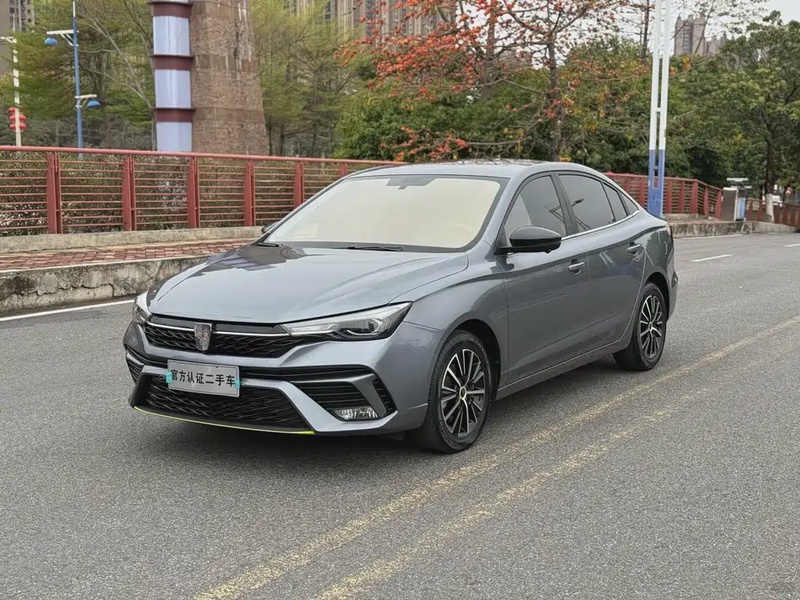 Roewe i5