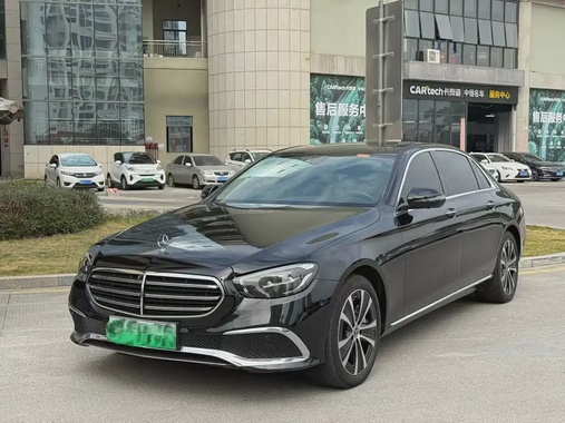 Mercedes-Benz E-Class 2022