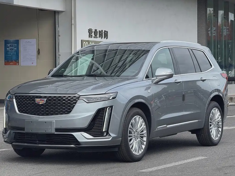 Cadillac XT6