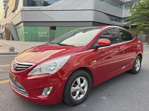 Hyundai Verna 2010