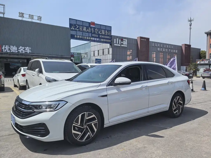 Volkswagen Sagitar