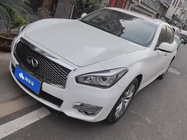 Infiniti Q70 2015