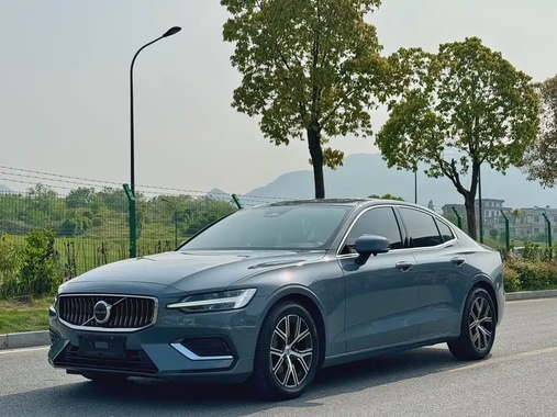 Volvo S60 2024
