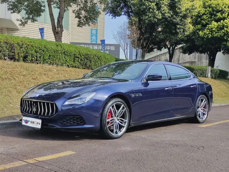 Maserati Quattroporte