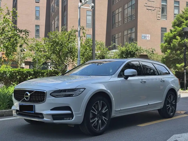 Volvo V90