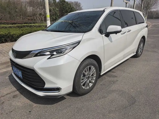 Toyota Sienna 2023