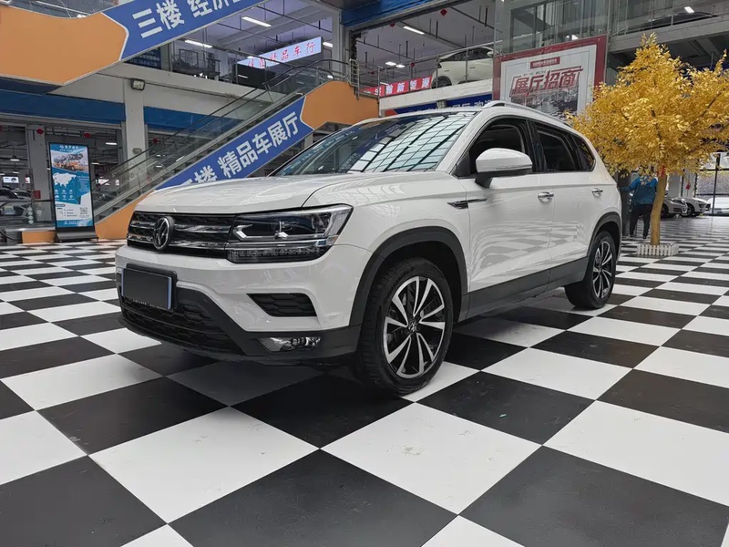 Volkswagen Tharu