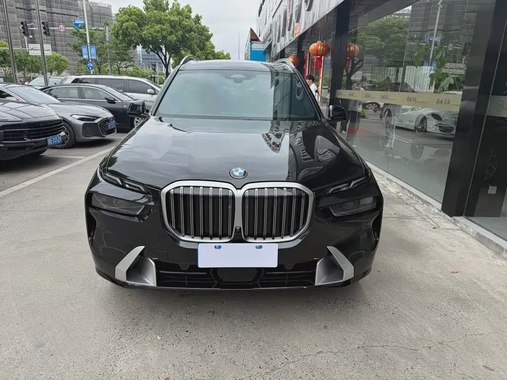 BMW X7 2024
