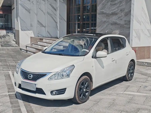 Nissan Tiida 2012