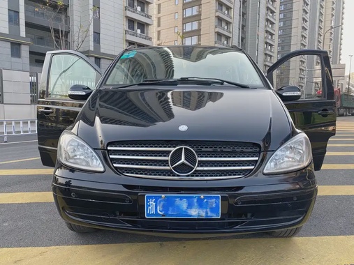 Mercedes-Benz Viano 2010
