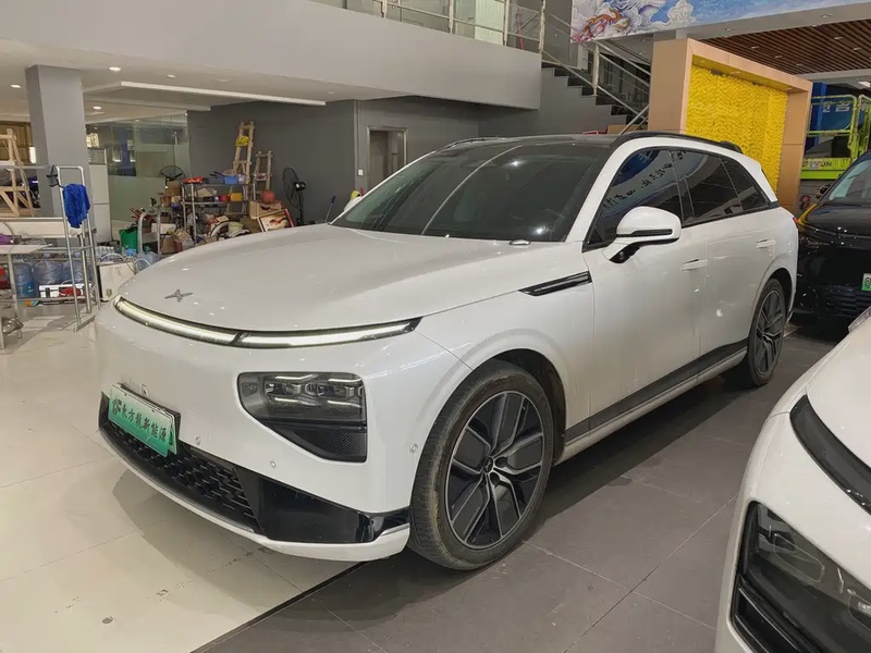 XPeng G9