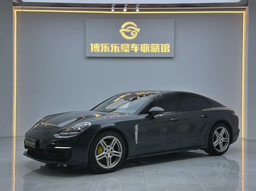 Porsche Panamera 2023