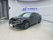 Volkswagen Passat 2023