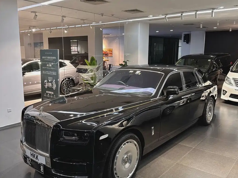 Rolls-Royce Phantom