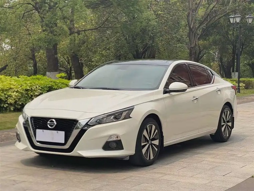 Nissan Teana 2022