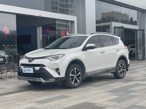 Toyota RAV4 2017