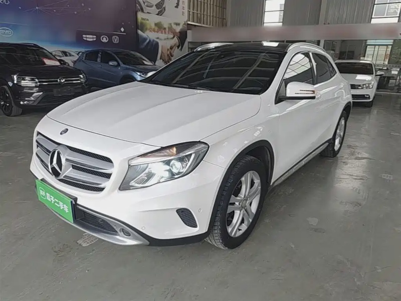 Mercedes-Benz GLA-Class