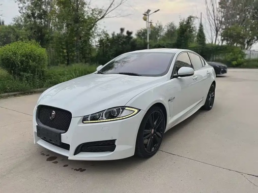 Jaguar XF 2015