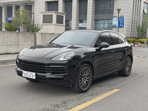 Porsche Cayenne 2022