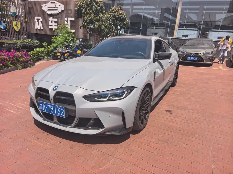BMW M4