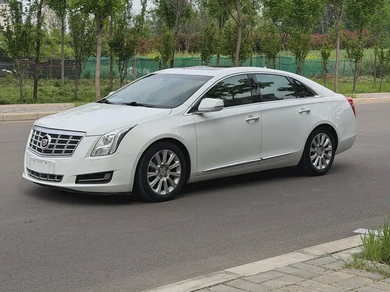 Cadillac XTS