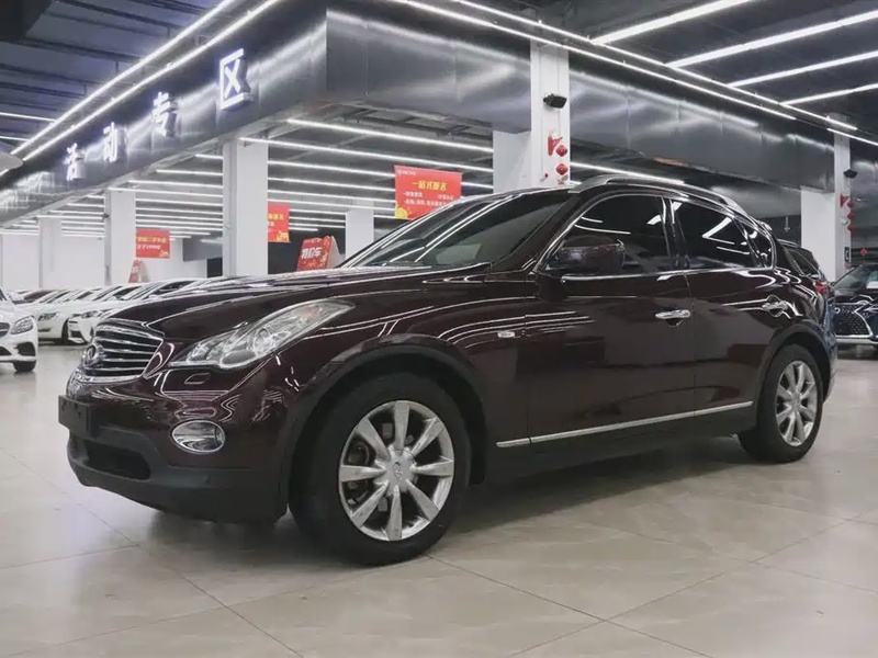 Infiniti EX