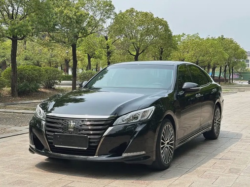 Toyota Crown 2019