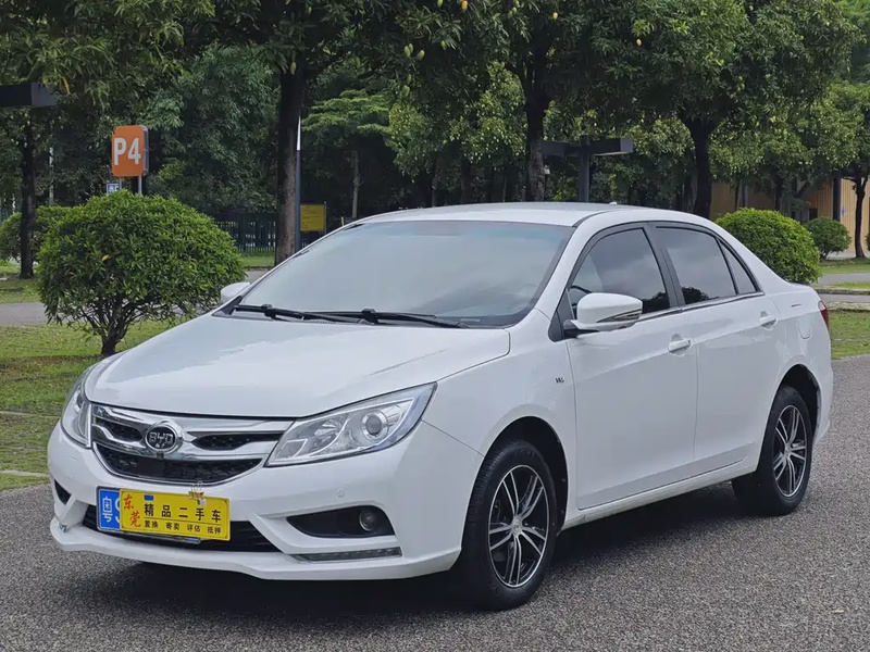 BYD Surui