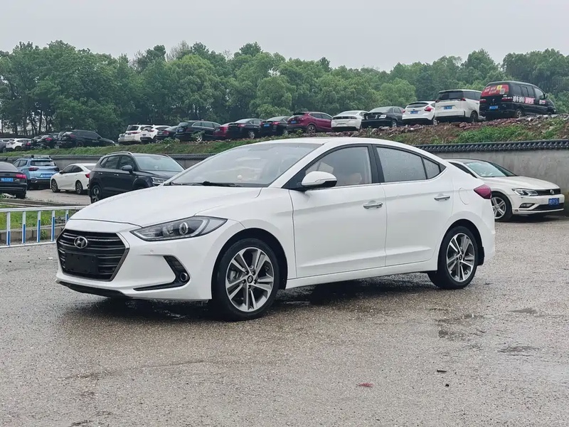 Hyundai Elantra