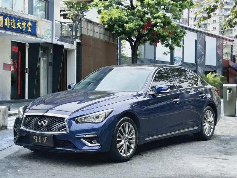 Infiniti Q50