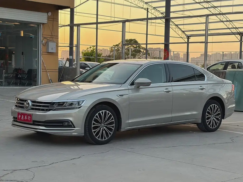 Volkswagen Phideon